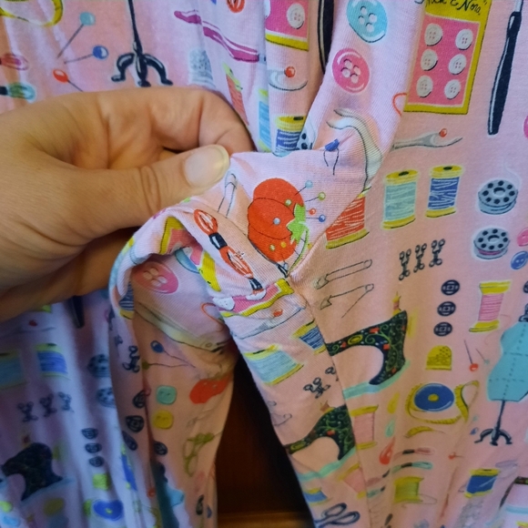 Nick & Nora Modal Blend 2 Piece Light Pink Sewing Seamstress Themed Pajama Set - Picture 13 of 16